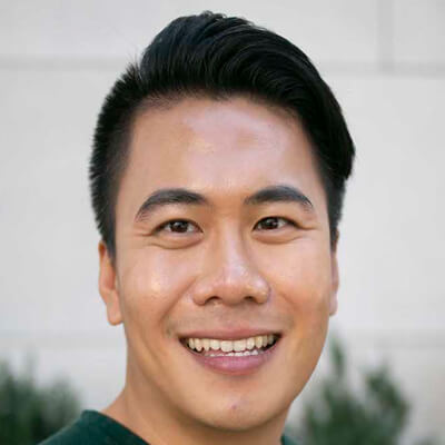 Photo of Dr. Shawn Chiang