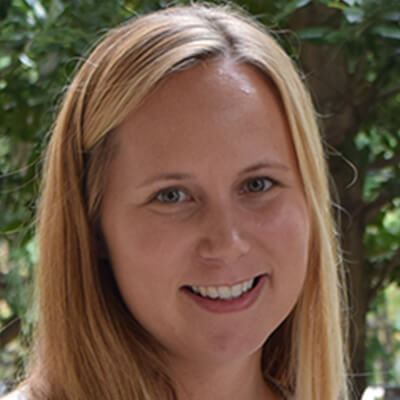 Photo of Dr. Erin Lally Thompson